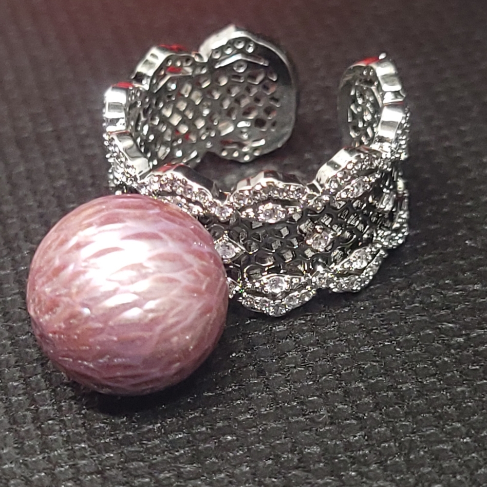 Genuine fresh water pearl ring.  Hand carved dragon scale pearl
